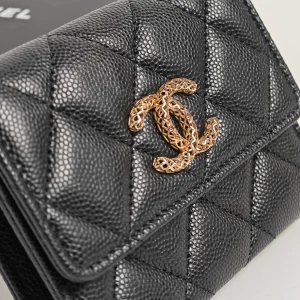 genuine (NEW) Chanel caviar flap card holder