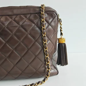 genuine pre-owned Chanel 1986 vintage tassel camera bag
