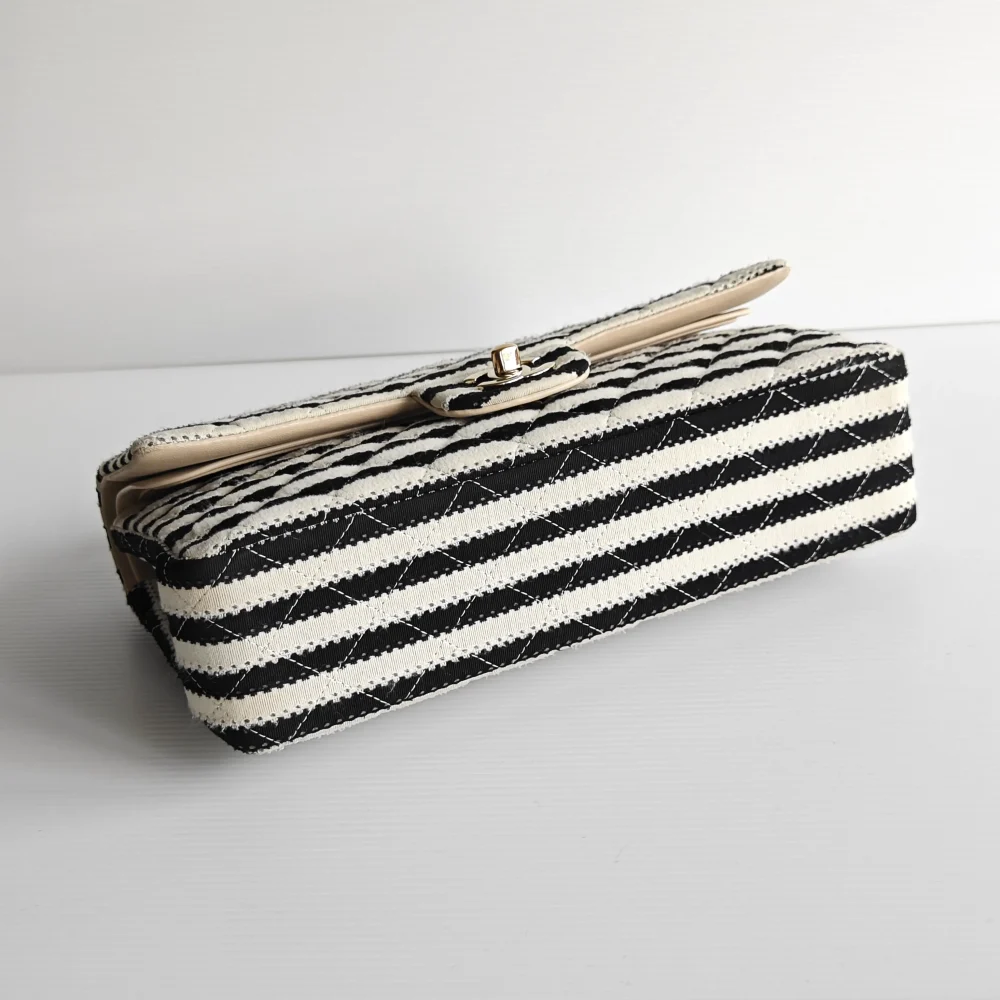 genuine pre-owned Chanel coco sailor medium flap - Image 10