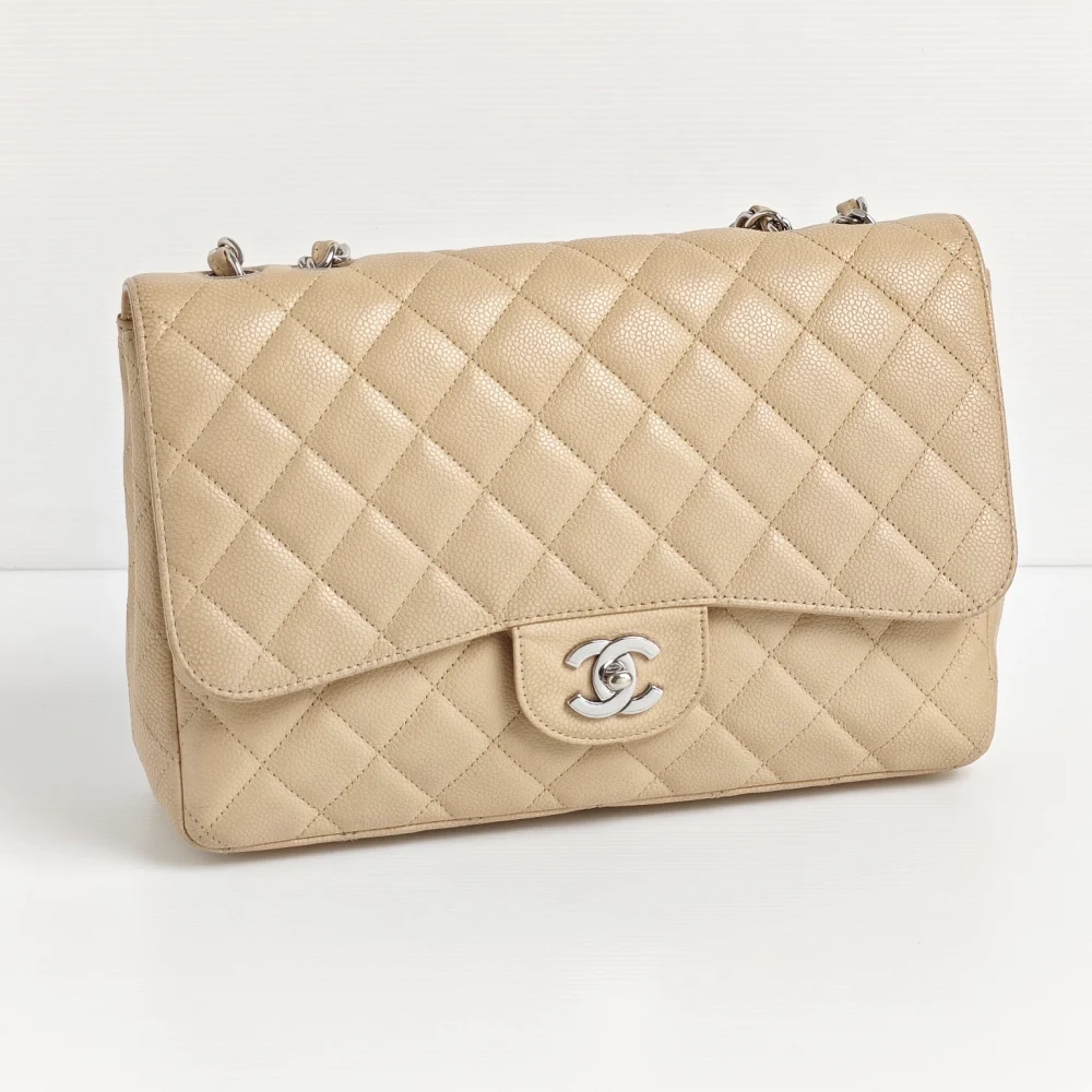 genuine pre-owned Chanel caviar classic jumbo single flap - Image 3