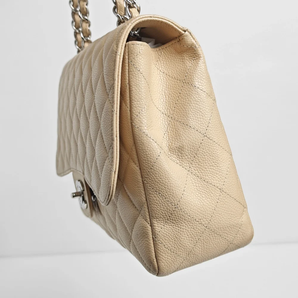 genuine pre-owned Chanel caviar classic jumbo single flap - Image 5