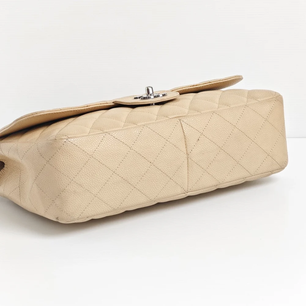genuine pre-owned Chanel caviar classic jumbo single flap - Image 8
