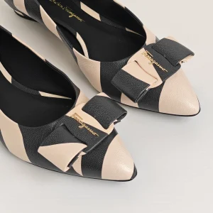genuine (unworn) Ferragamo “viva” bow flats (US 8.5 B)