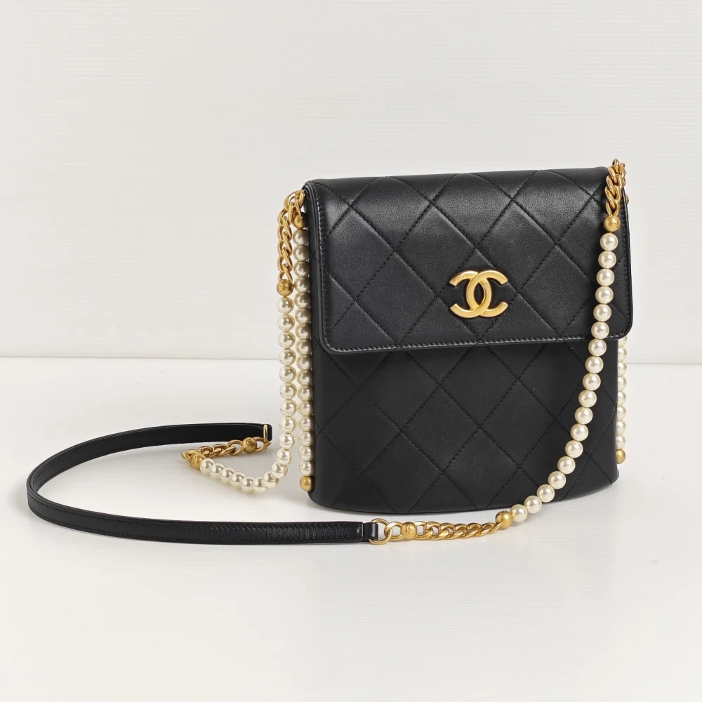 genuine (like-new) Chanel "about pearls" hobo flap