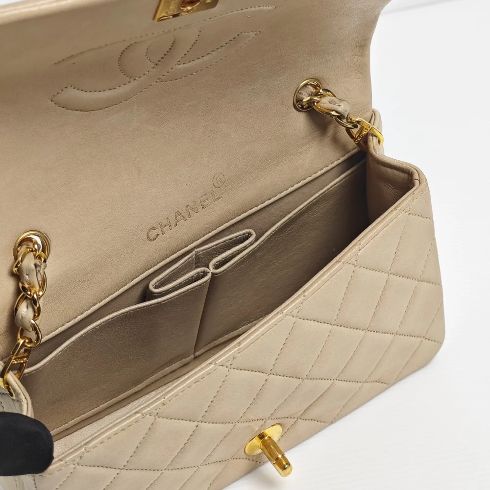 genuine pre-owned Chanel 1991-1992 vintage mini full flap - Image 9
