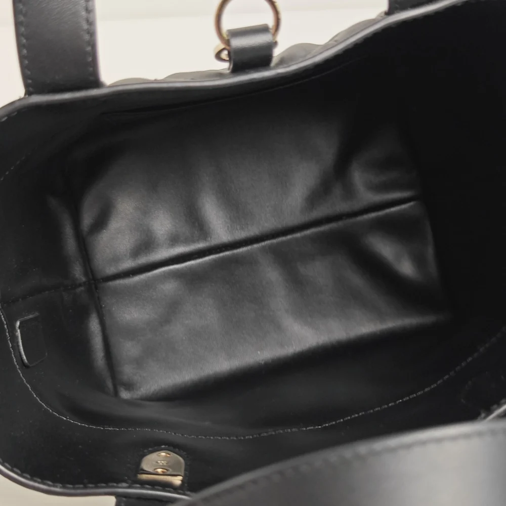 genuine (like-new) Dior small toujours vertical - Image 12