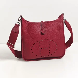 genuine pre-owned Hermès evelyne 29 – rubis