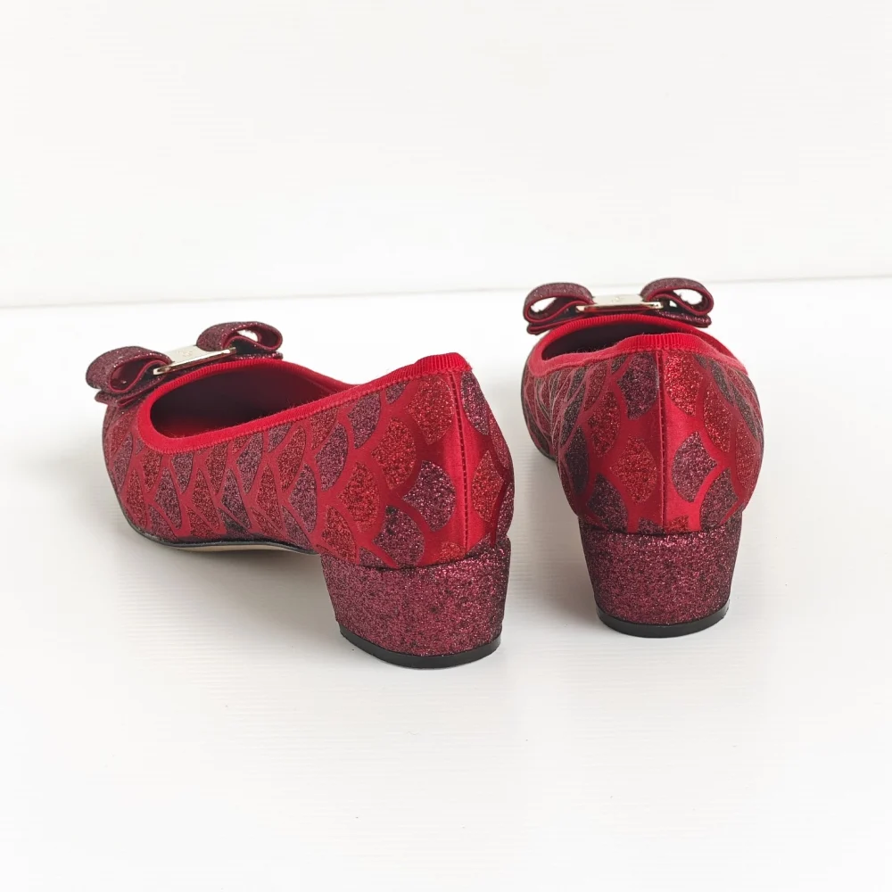 genuine (almost-new) Ferragamo "vara mermaid" glitter pumps (US 5.5D) - Image 5