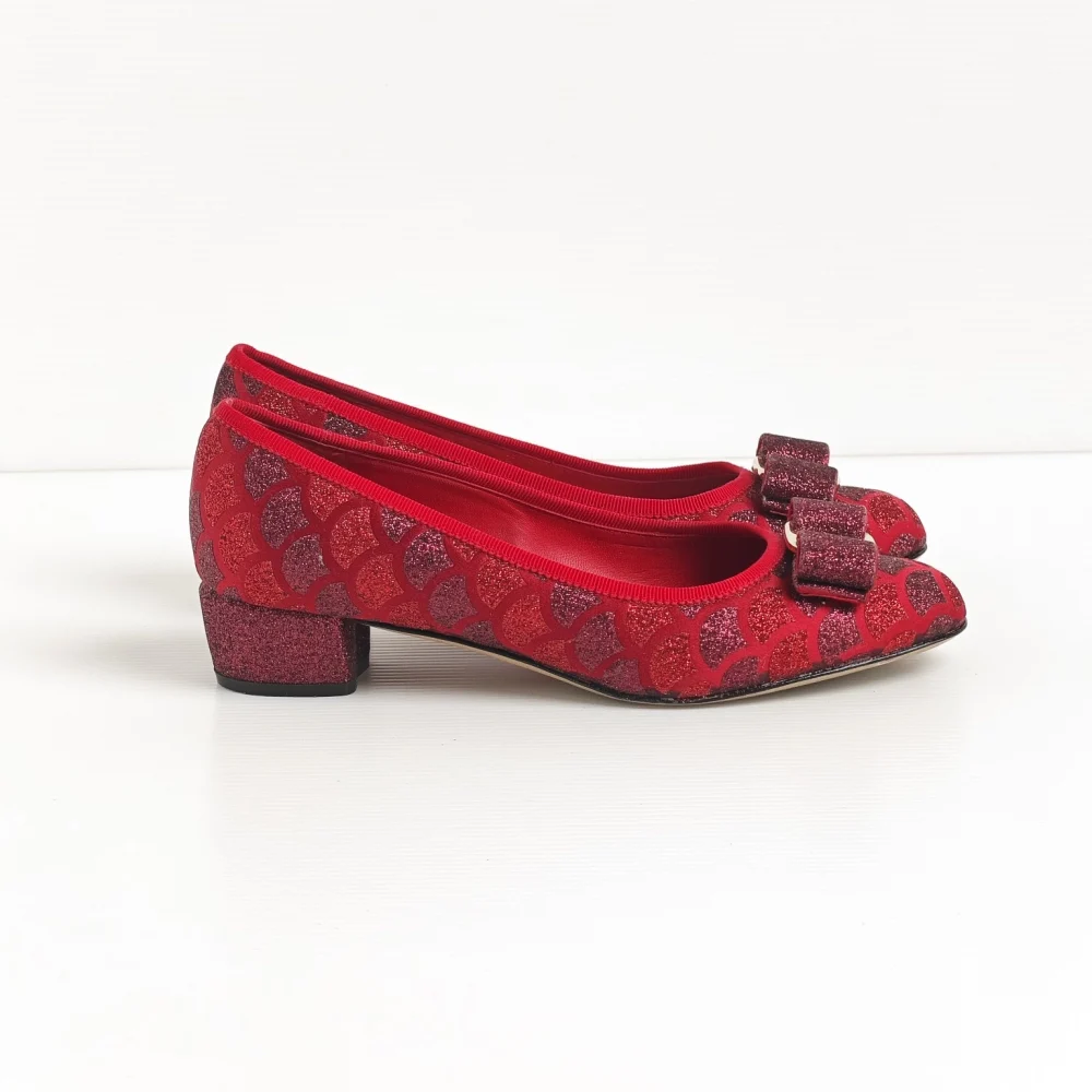 genuine (almost-new) Ferragamo "vara mermaid" glitter pumps (US 5.5D) - Image 3
