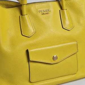 genuine pre-owned Prada ‘saffiano cuir’ medium tote
