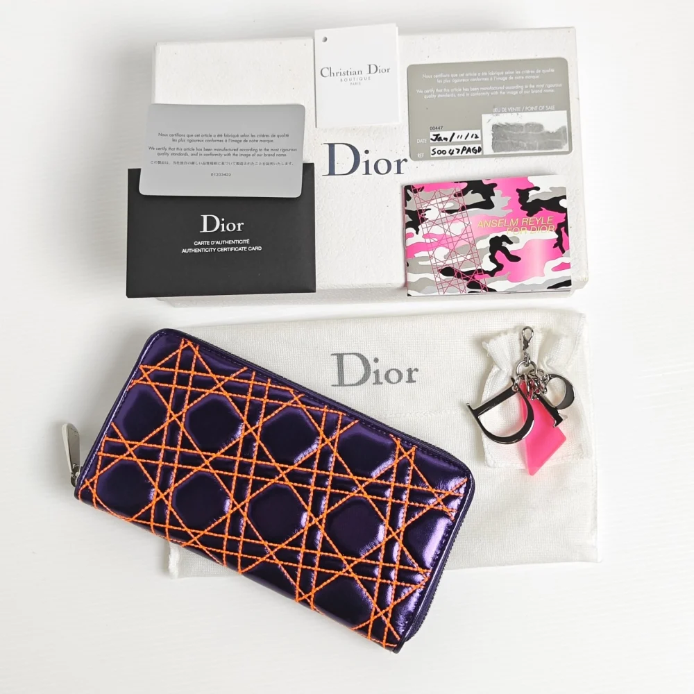 genuine (almost-new) Dior "Anselm Reyle" voyageur long zip wallet - Image 4